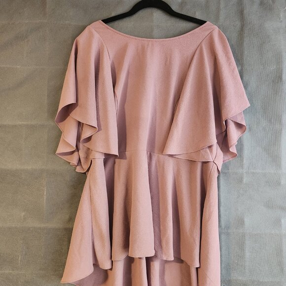City Chic Tops - City Chic Pink Blouse Size M/18